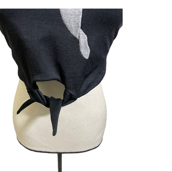 Puma cropped tie knot front black puma silver logo top. Size Large. - Picture 4 of 9